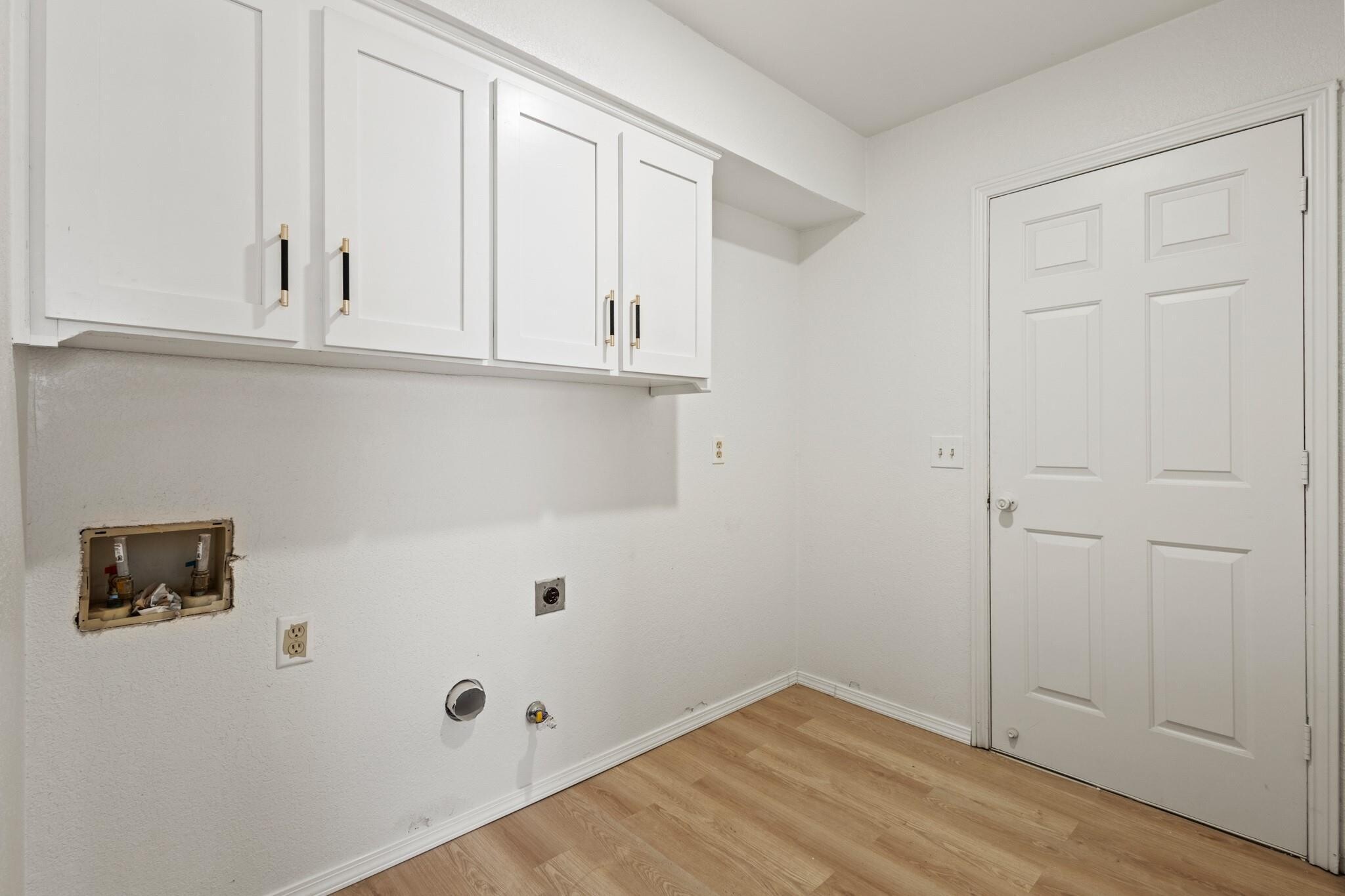Building Photo - 3948 Camino Dr