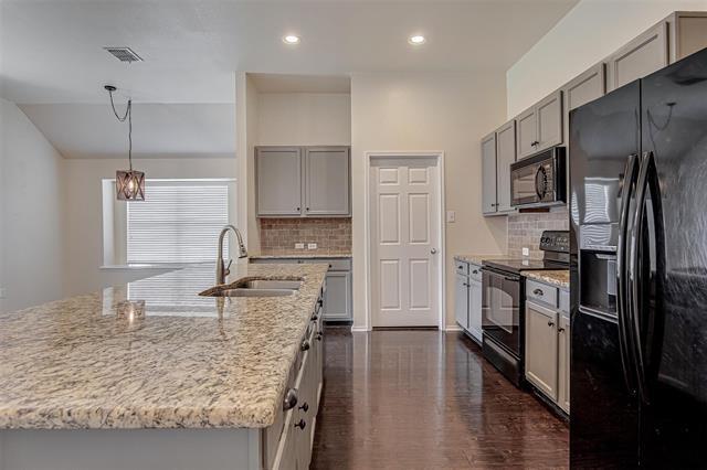 Building Photo - 931 Hunter Ln