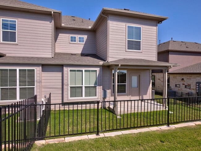 Building Photo - 421 Epiphany Ln