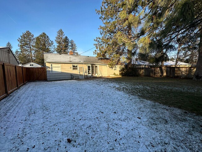 Building Photo - South Hill 3-Bedroom, 2-Bath Rancher with Finished Basement