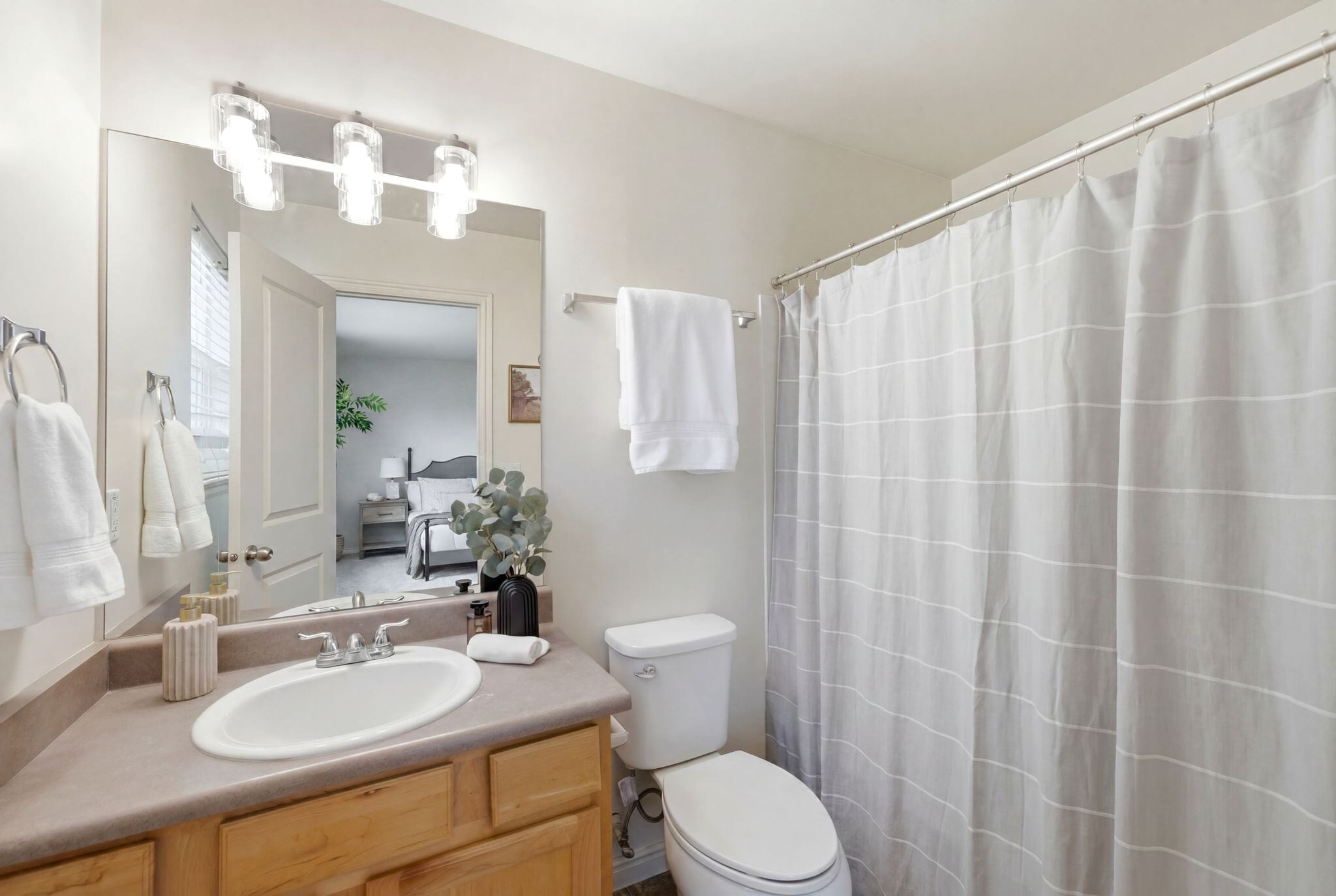 Building Photo - 3687 E Royal Troon Dr