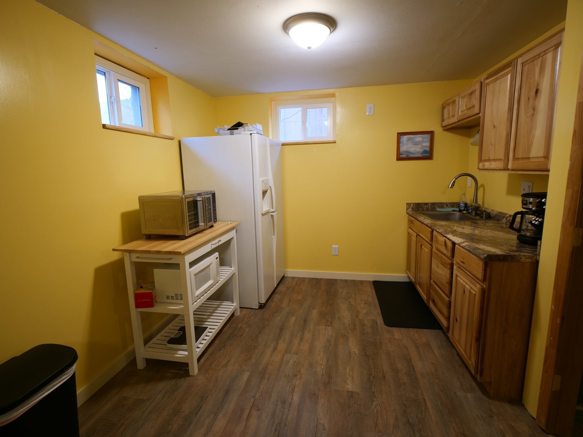 Building Photo - 819 12th Ave