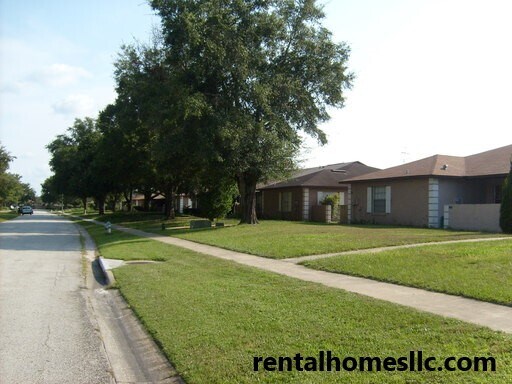 Building Photo - 1442 Sophie Blvd