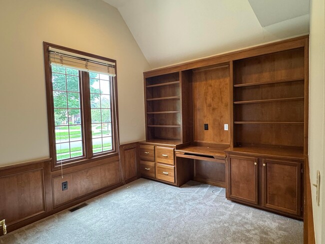Building Photo - 5018 Ballybridge Dr