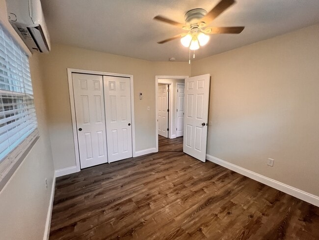 Building Photo - 2412 Formosa Ave