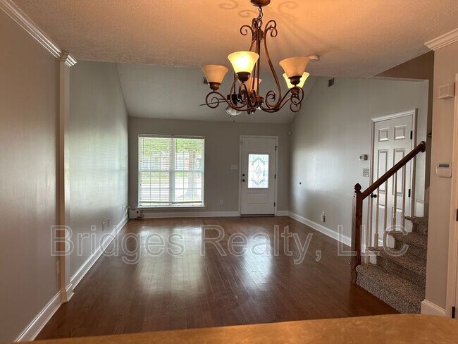 Building Photo - 900 Bryan Cir