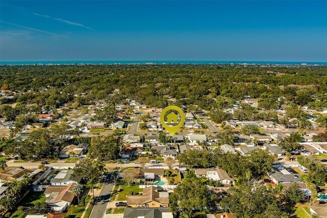 Building Photo - 10451 119th St