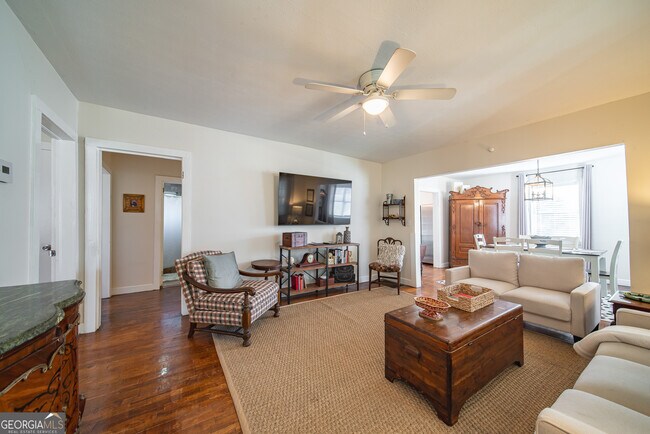 Building Photo - 161 Calhoun Rd