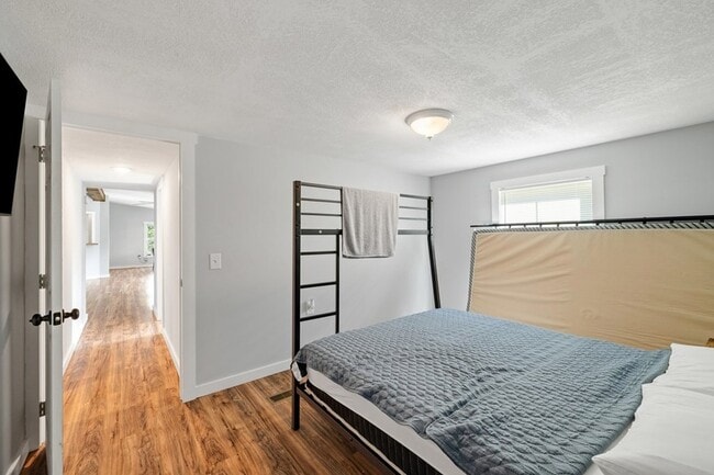 Building Photo - 1330 Old Northcutt Rd