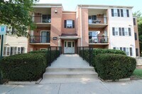 Building Photo - 18336 Streamside Dr