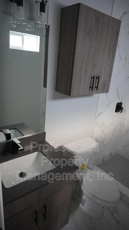 Building Photo - 2908 Charlie Rd