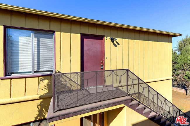 Building Photo - 3559 Sawtelle Blvd