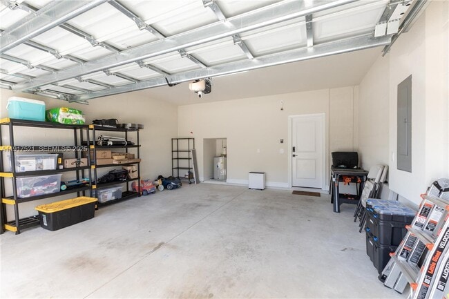 Building Photo - 2917 Olivia Ave