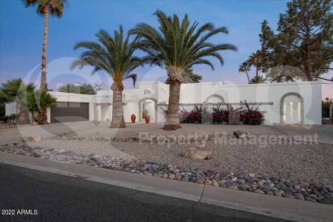 Building Photo - 6149 E Delcoa Ave