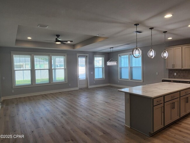 Building Photo - 1083 Harrison Byu Dr