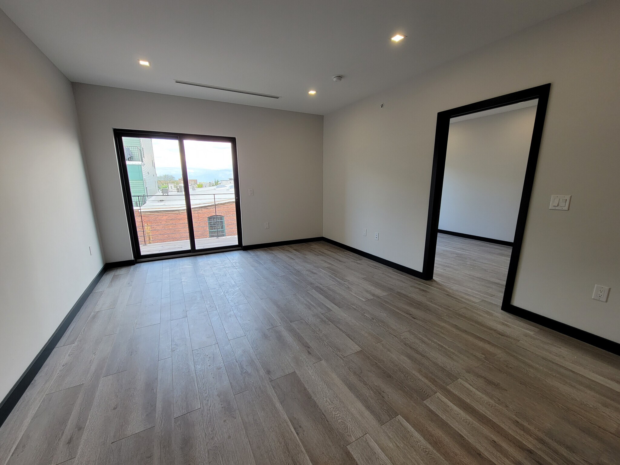 Building Photo - 2020 Dreer St