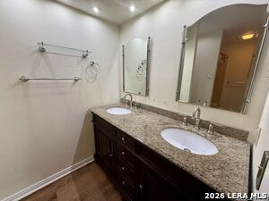 Building Photo - 6022 Royal Point Dr