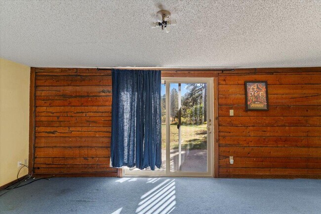 Building Photo - 6200 Pine Hollow Dr