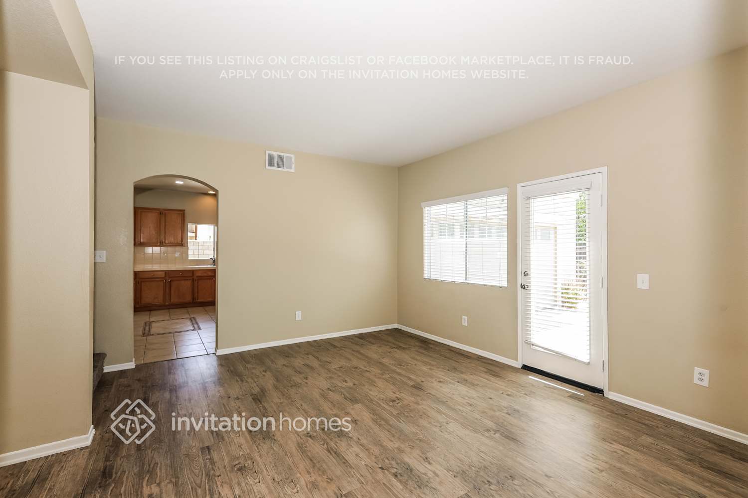 Building Photo - 26186 Lawrence Union Dr