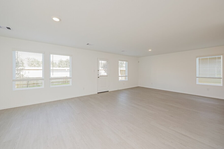 Building Photo - 2613 Shady Cedar Ct