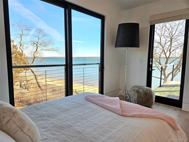 Building Photo - 599 Peconic Bay Blvd