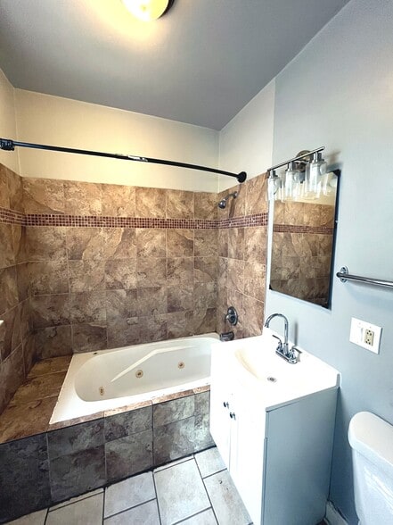 Bathroom - 5735 S Marshfield Ave
