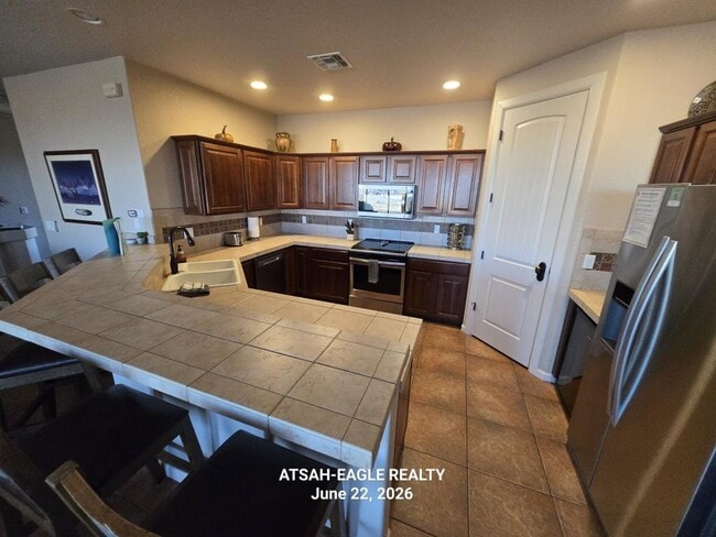 Building Photo - 345 S Anasazi Dr