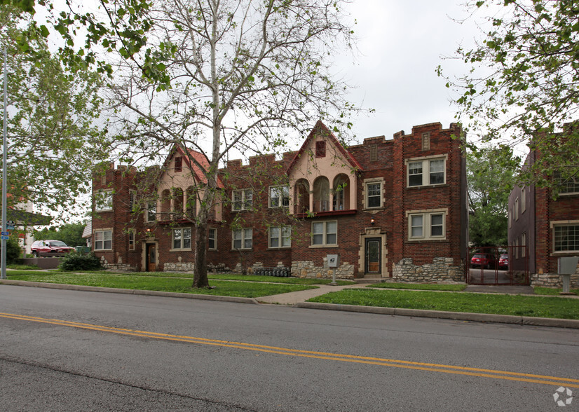 Primary Photo - Roanoke Apartments