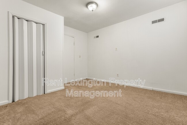 Building Photo - 2025 Langhorne Dr