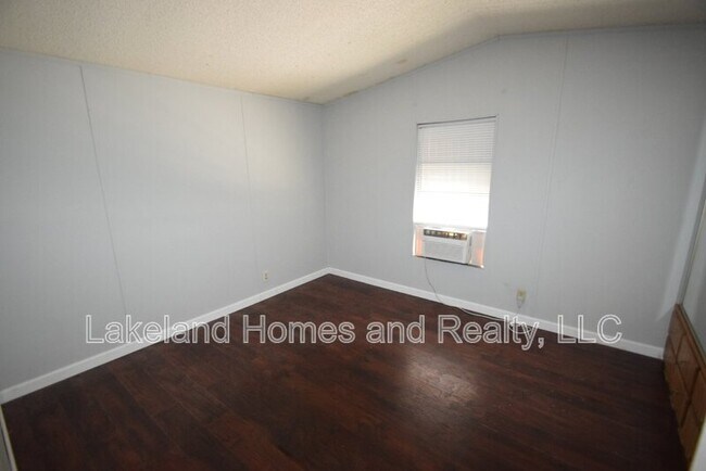 Building Photo - 2906 Rossi Ln