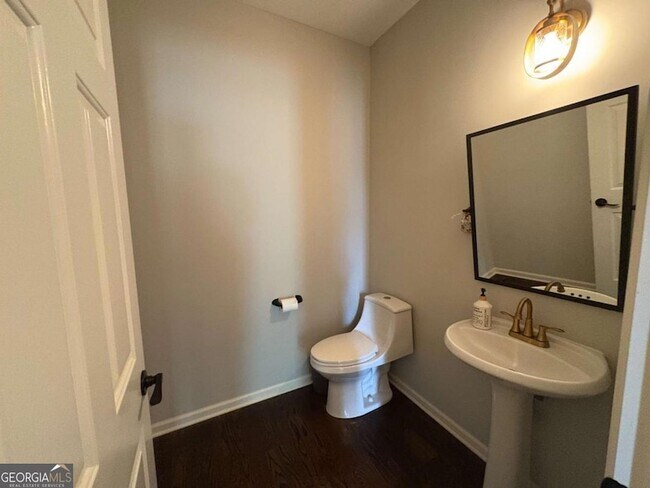 Building Photo - 3755 Ridgeside Ct