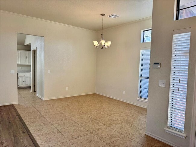 Building Photo - 1913 Lois Lynn Ln