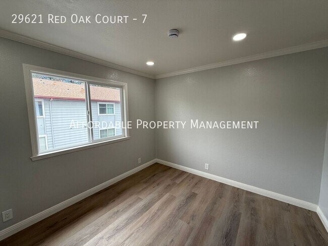 Building Photo - 29621 Red Oak Ct