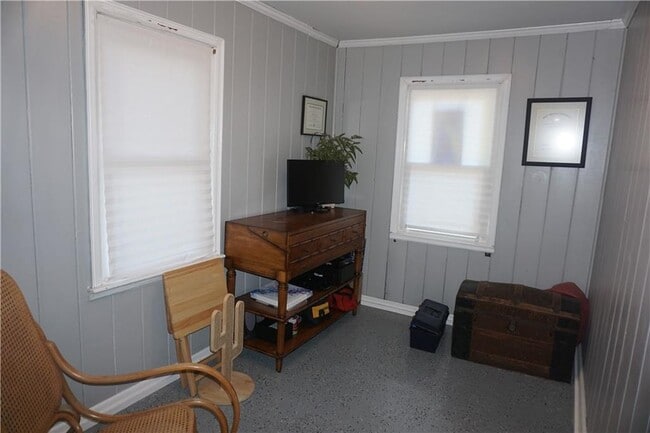 Building Photo - 2210 Lenox Rd NE