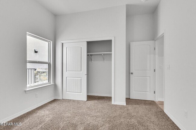 Building Photo - 15136 Ambition Ave