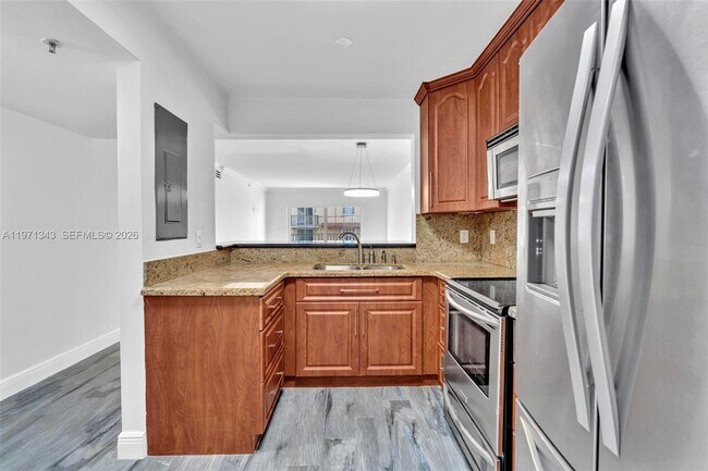 Building Photo - 8900 Collins Ave