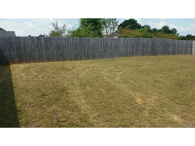 Building Photo - 517 McGregor Ct