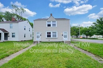 Building Photo - 1732-1734 E Whittier Street
