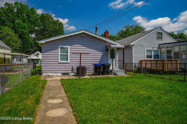 Building Photo - 808 Beecher St