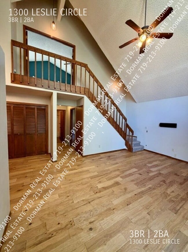 Building Photo - 1300 Leslie Cir