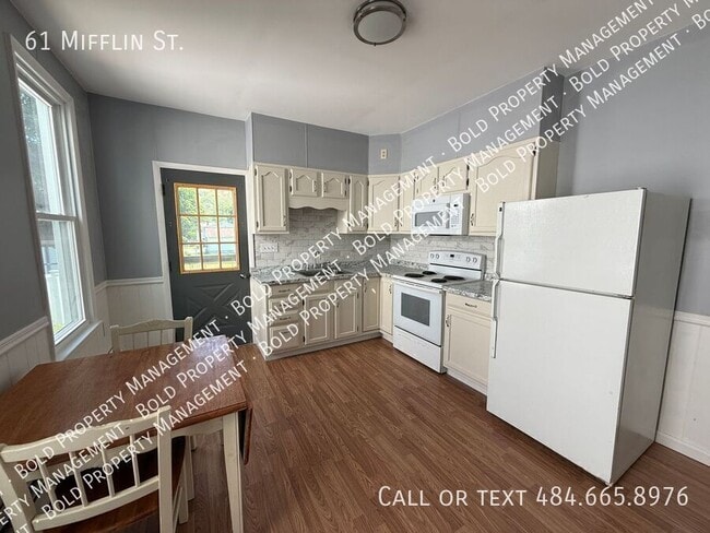 Building Photo - 61 Mifflin St
