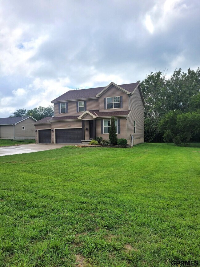 Building Photo - 16402 Iske Dr