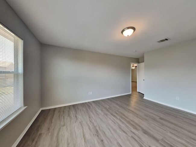 Building Photo - 10408 Woodruff Ct