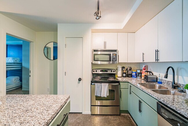 Building Photo - 888 N 4th St