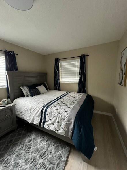 Building Photo - 4332 Key Largo Dr