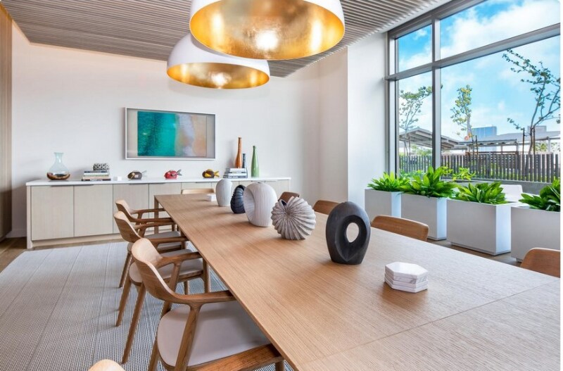 Building Photo - 1001 Queen St