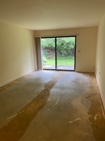 Building Photo - 552 Asbury Ridge