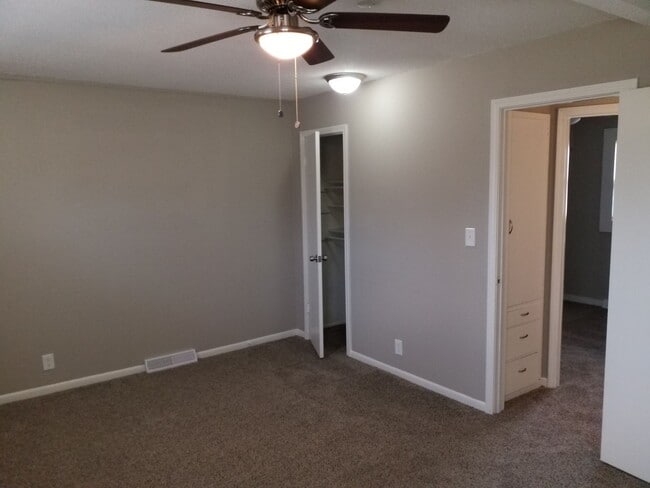 Building Photo - NO SECURITY DEPOSIT! New Lower Price