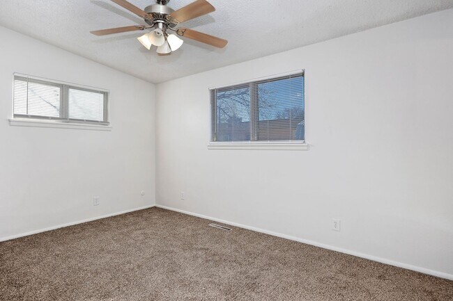 Building Photo - 1642 Bel-Air Cir
