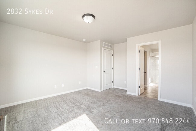 Building Photo - 2832 Sykes Dr